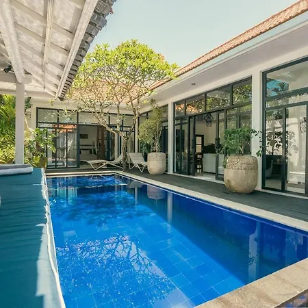 Canggu Classic Elegance 3Br Private Villa
