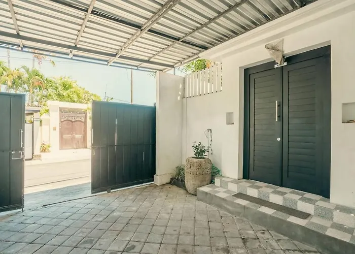 Classic Elegance 3br Private Villa Canggu