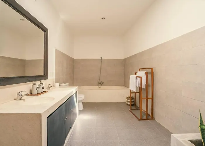 Classic Elegance 3br Private Villa