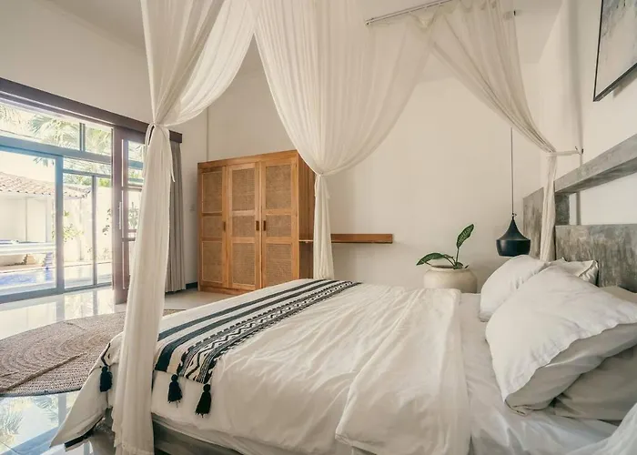 Classic Elegance 3br Private Canggu